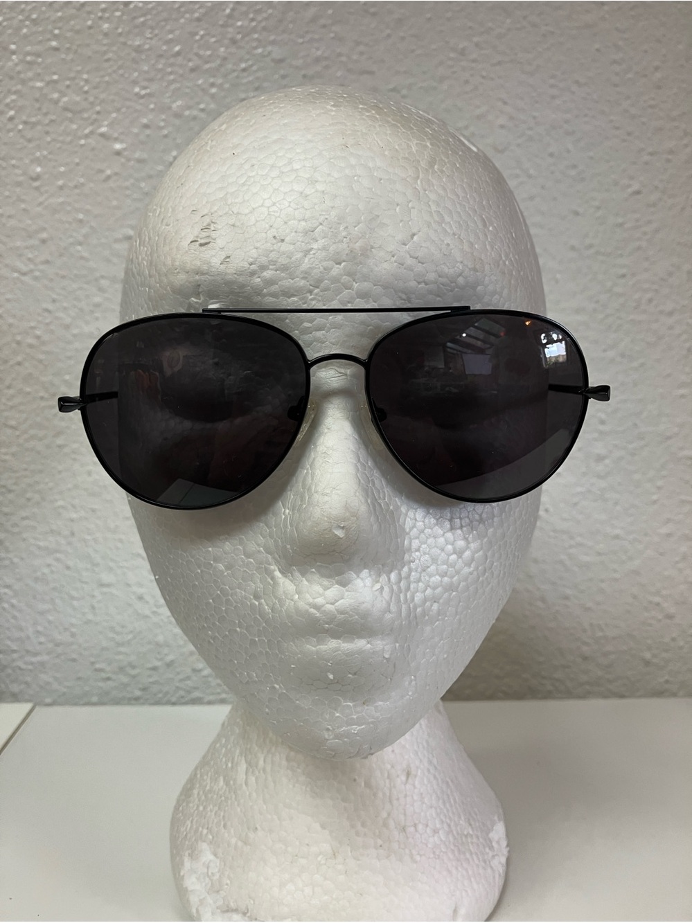 Stella & Dot Chevron Aviator Sunglasses w Case